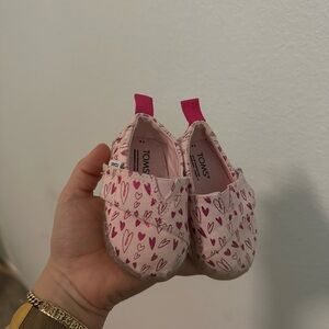 TOMS Pink Heart Toddler Shoes ❤️